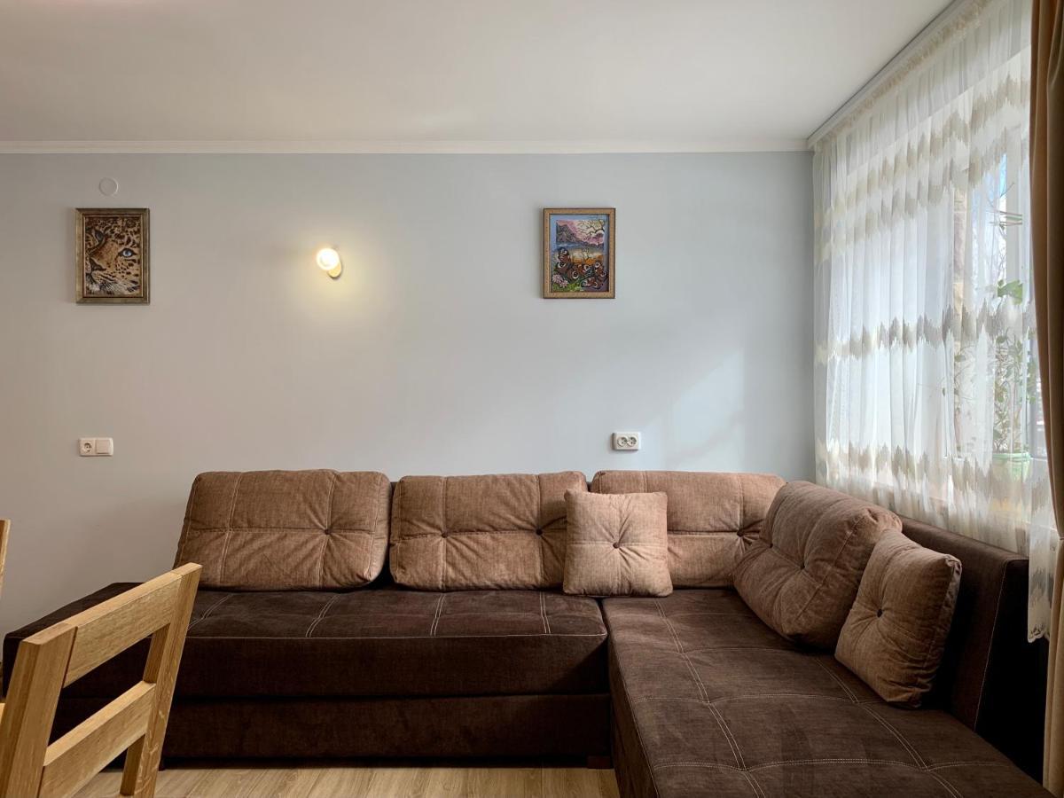 Underhills House Appartement Jaremtsje Buitenkant foto